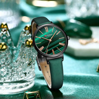 CURREN Creative Simplicity Women Watch Genuine Leather Elegant Women Watches Ladies Business Wristwatch Green