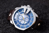 Curren Mens Watches Top Brand Luxury Gold Big Dial Man Quartz Watch Leather Strap Outdoor Casual Sport Wristwatch Male Clock