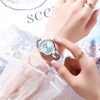 CURREN 9092 Women's Roman Letter Chain Watch Waterproof Small Dial Women's Fashion Watch Ladies' wristwatch