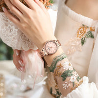 CURREN Simple Women Bracelet Luminous Quartz Watches For Ladies Sports Round Waterproof Business Wristwatch Relogio Feminino