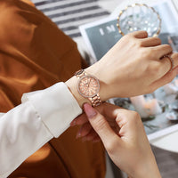CURREN Quartz Wristwatches for Wommen Luxury Rhinestones Rose Dial Fashion Watches with Stainless Steel Band New
